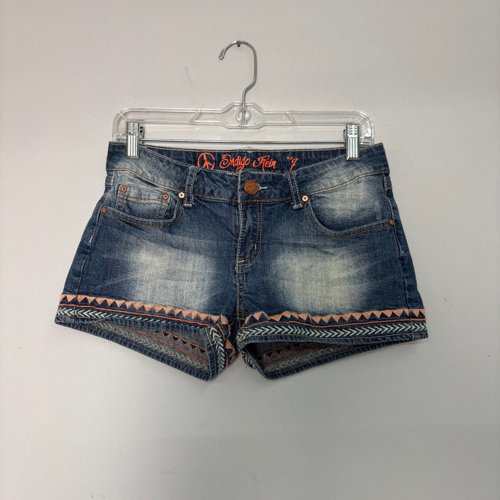 Indigo Rein Women Blue Embroidered Denim‎ Shorts Size 7 Low Rise Boho Micro Mini